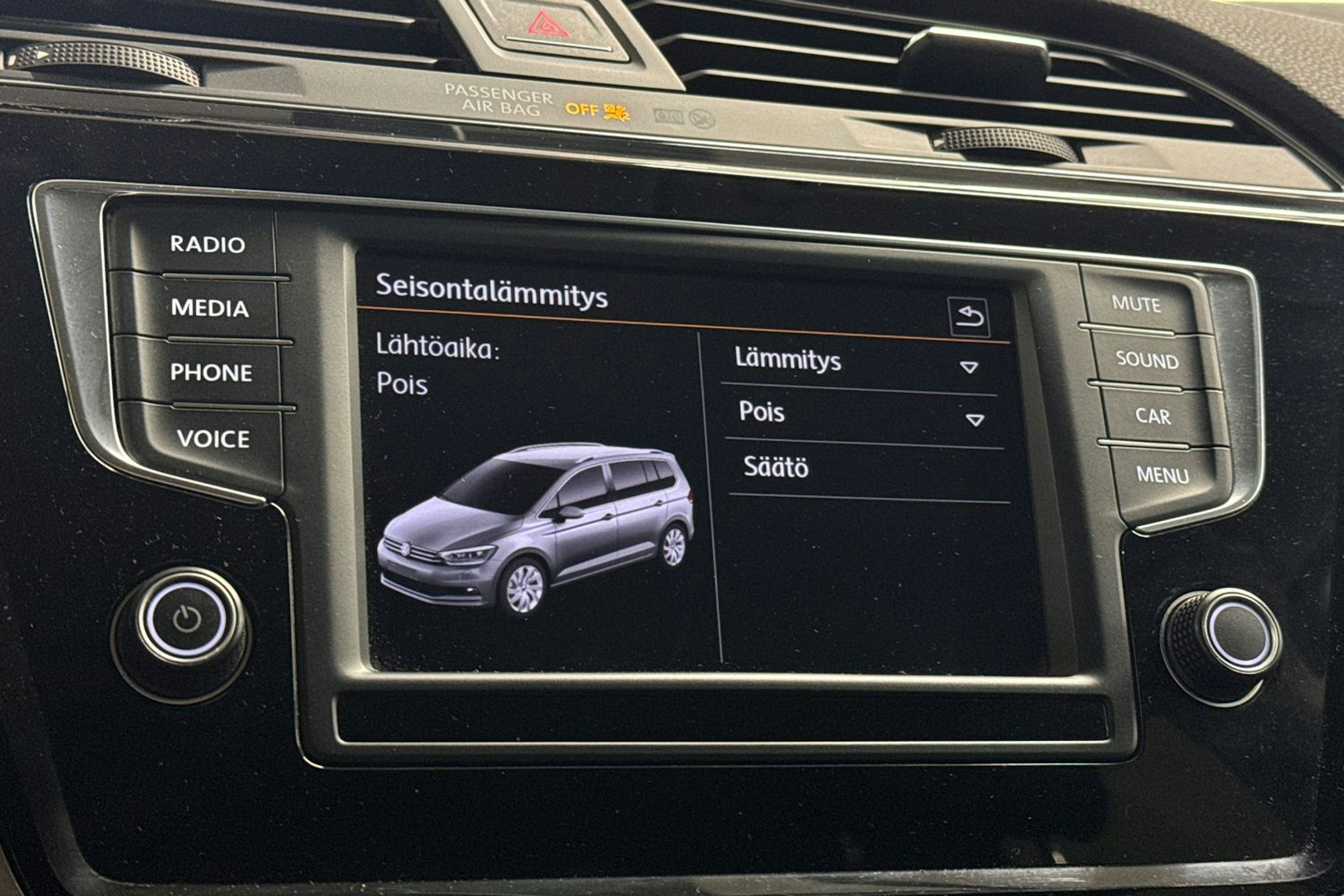 Ruskea (beige) Volkswagen TOURAN 2016 kuva 31.