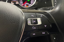 ruskea Volkswagen TOURAN 2016 kuva 23.