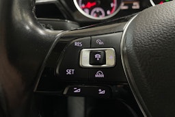 ruskea Volkswagen TOURAN 2016 kuva 24.