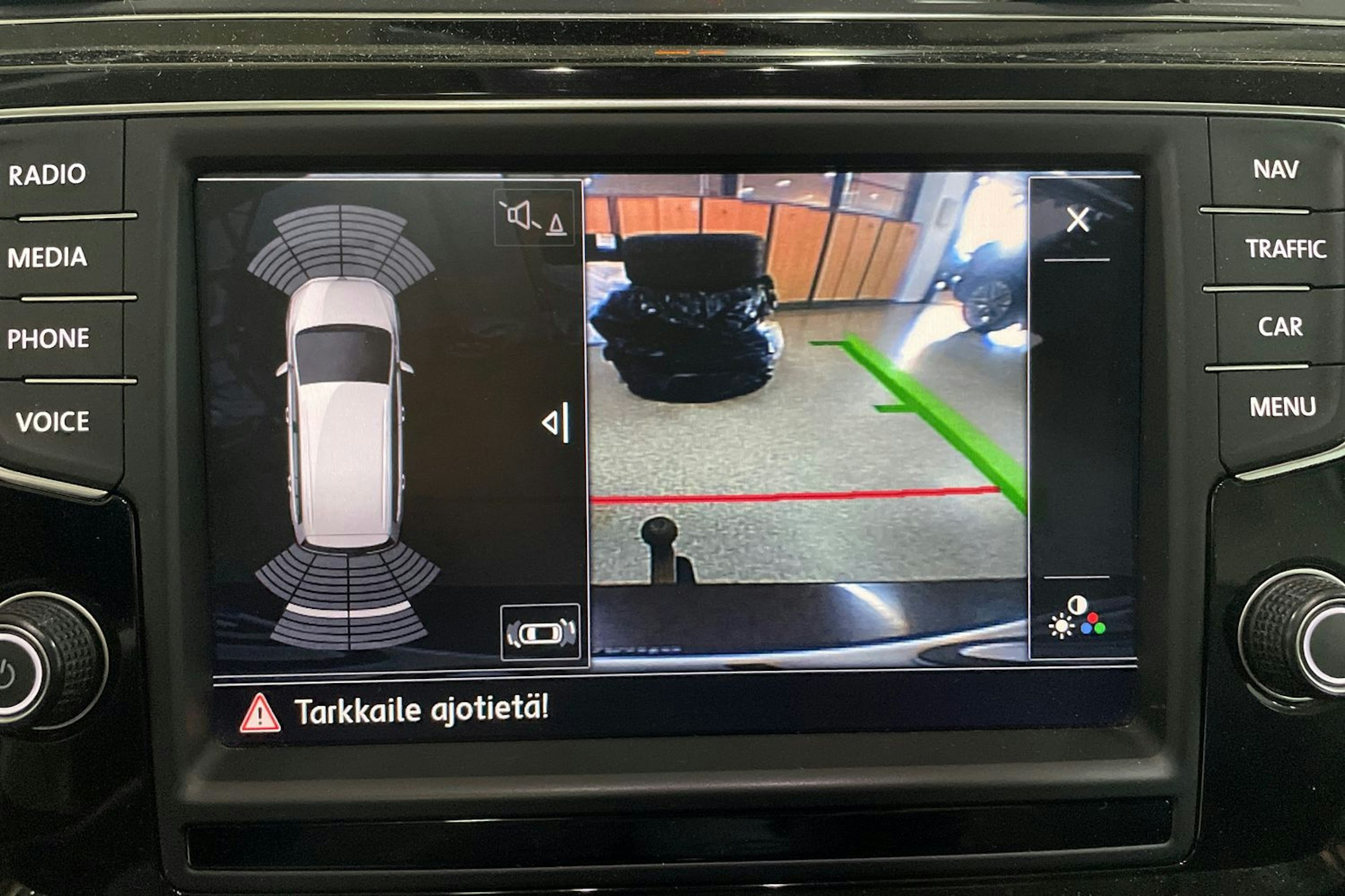ruskea Volkswagen TOURAN 2016 kuva 27.