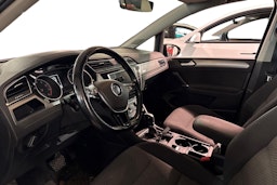 Ruskea (beige) Volkswagen TOURAN 2016 kuva 3.