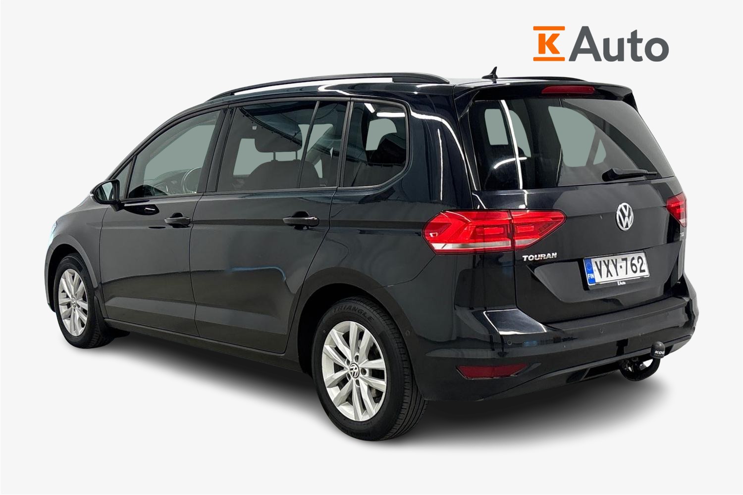 Volkswagen Touran 2016, photo 2/3
