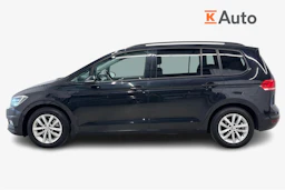musta Volkswagen Touran 2016 kuva 5.