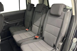 musta Volkswagen Touran 2016 kuva 8.