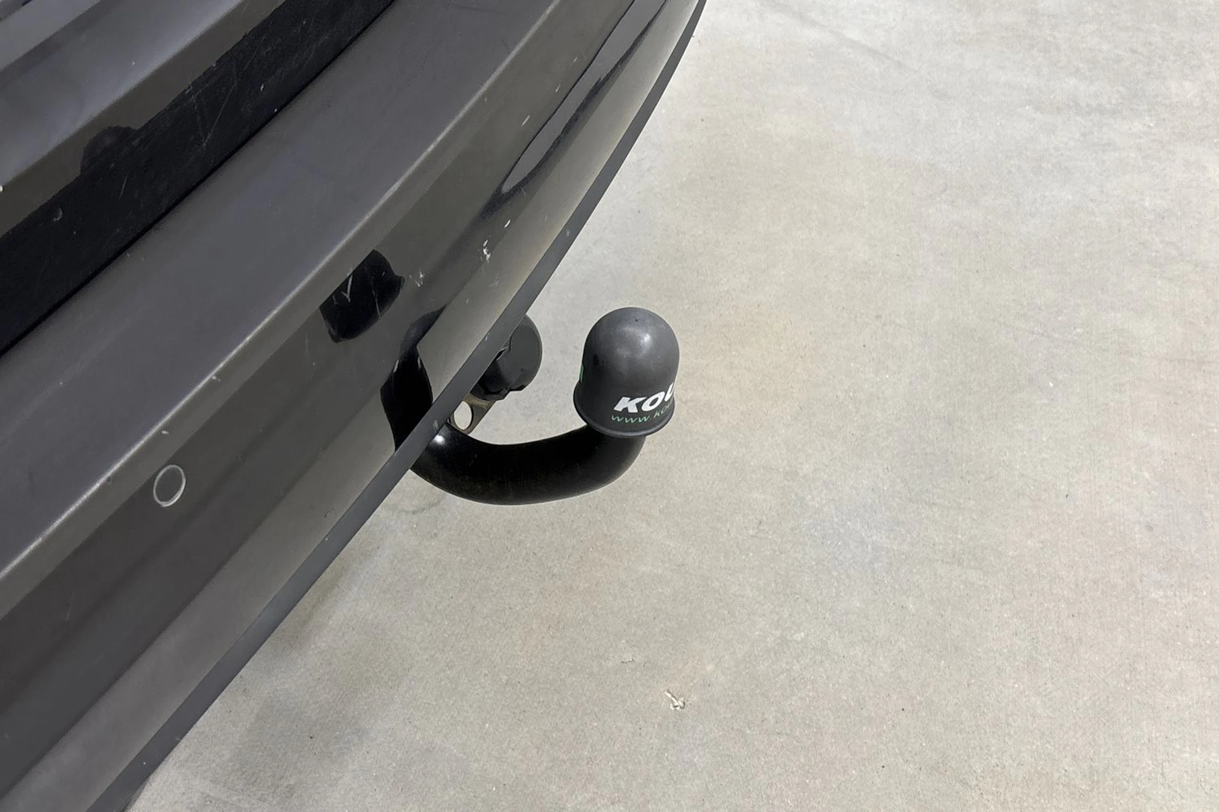 musta Volkswagen Touran 2016 kuva 20.