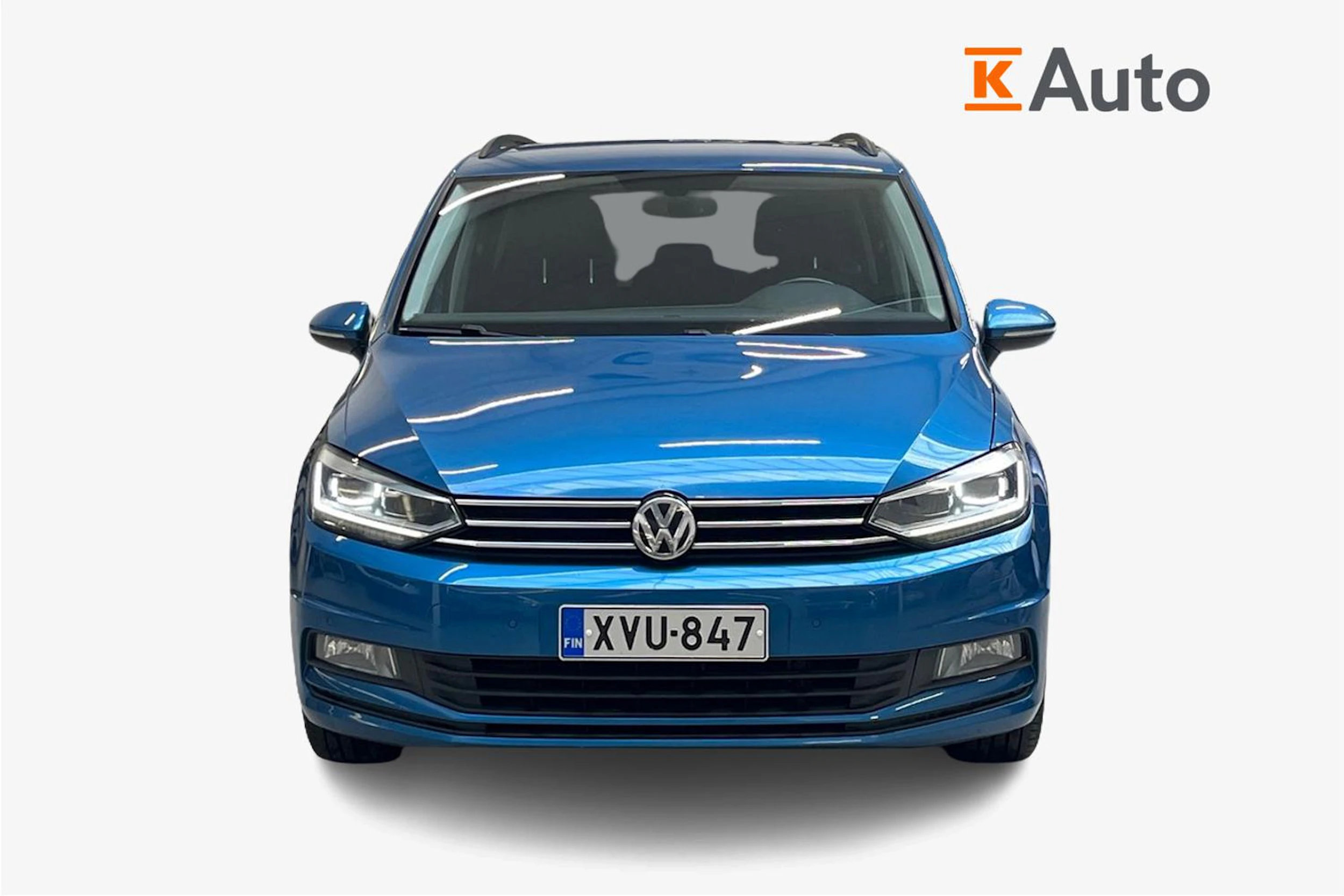 sininen Volkswagen Touran 2016 kuva 5.