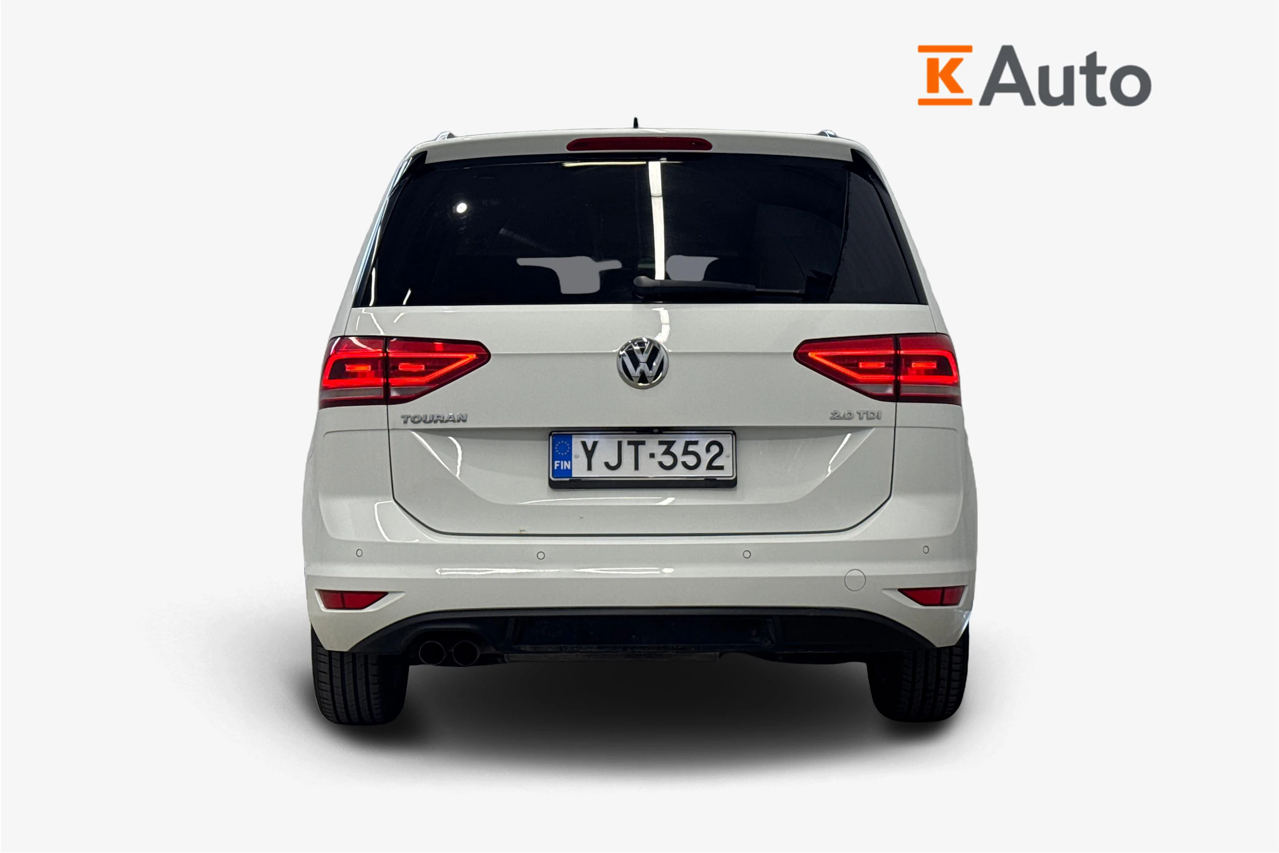 valkoinen Volkswagen Touran 2016 kuva 4.