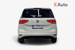 valkoinen Volkswagen Touran 2016 kuva 4.