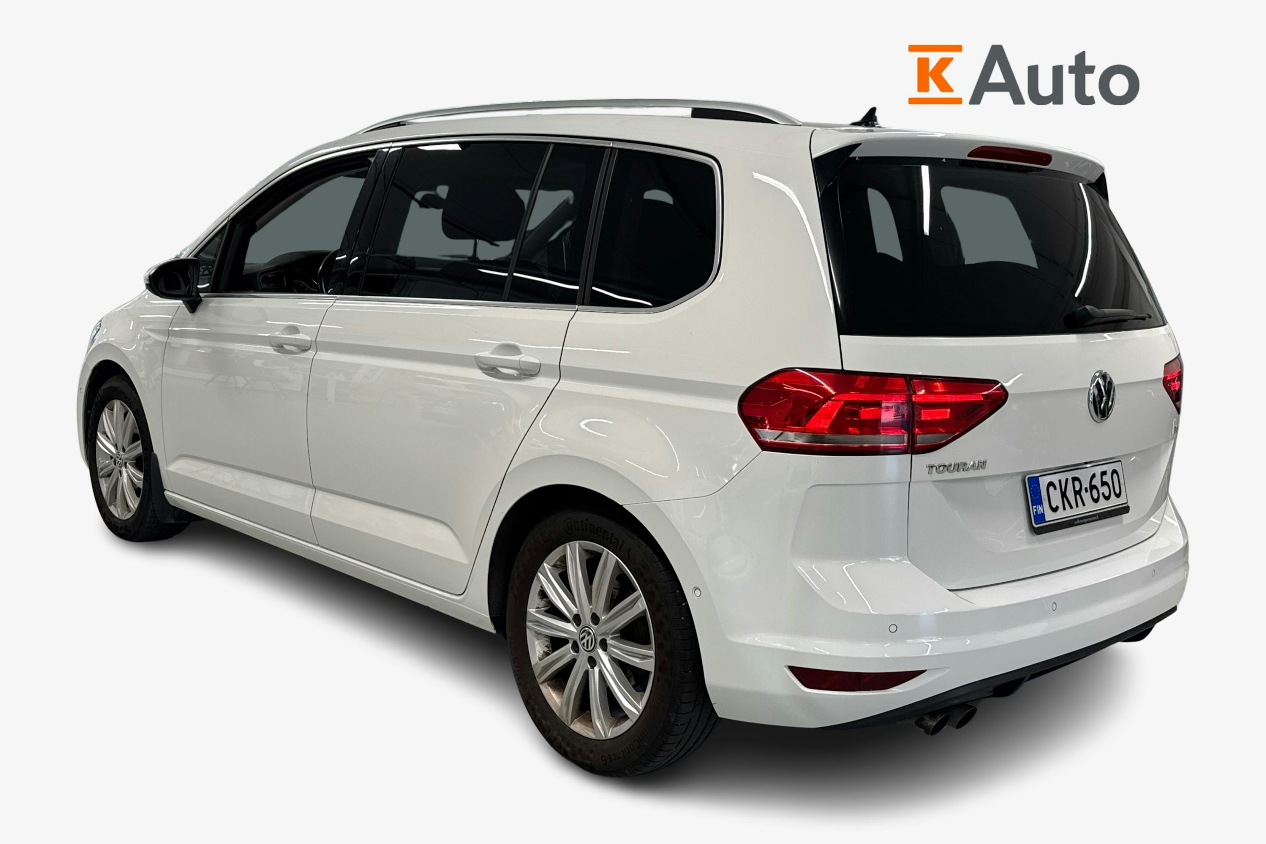Valkoinen Volkswagen TOURAN 2017 kuva 2.