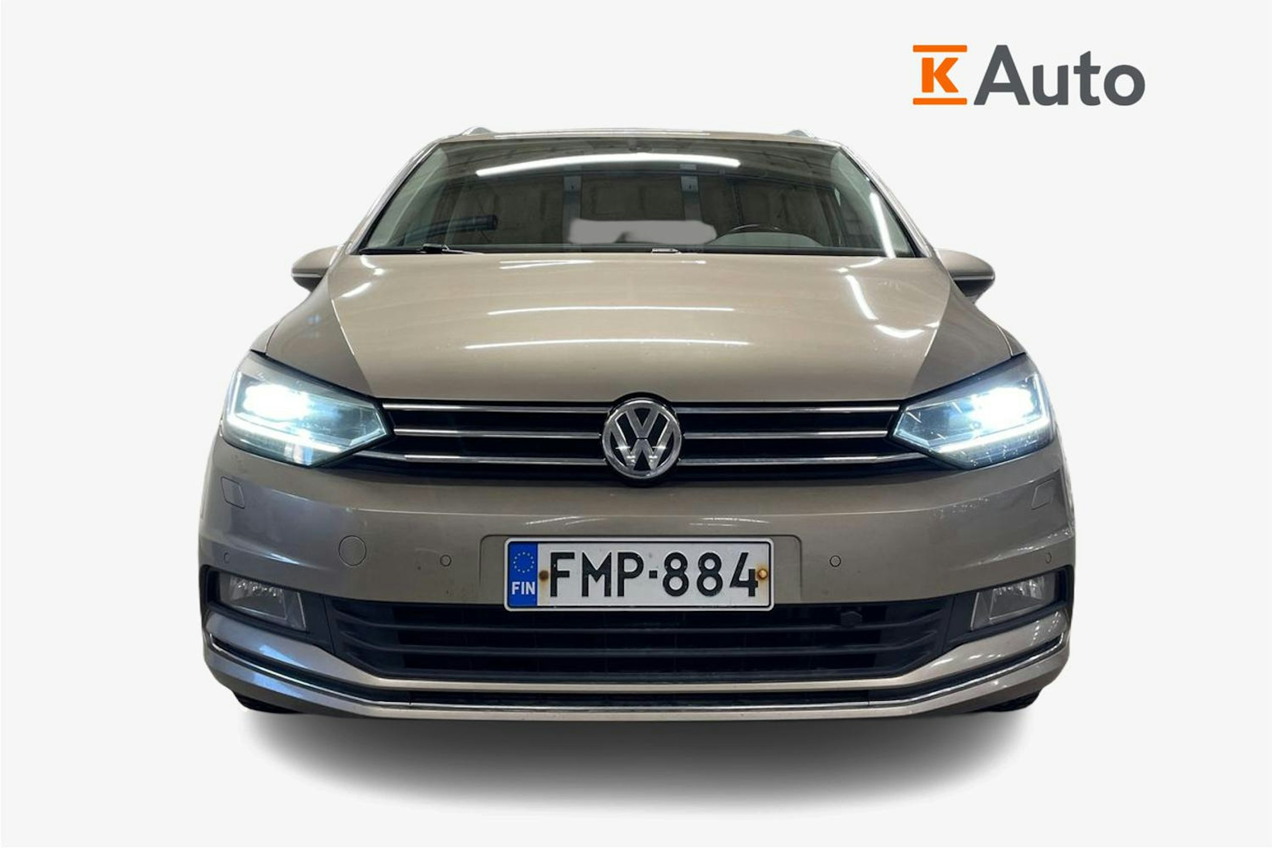 ruskea (beige) Volkswagen Touran 2017 kuva 4.