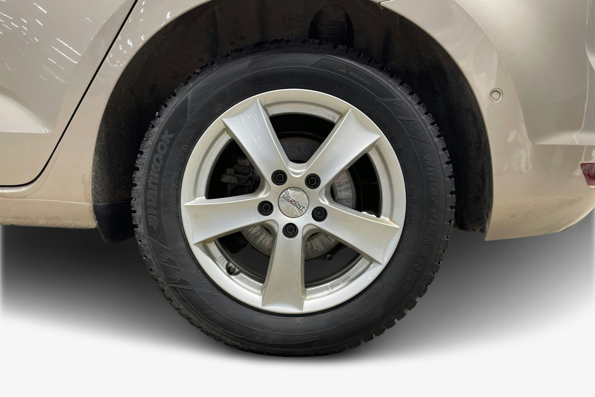 ruskea (beige) Volkswagen Touran 2017 kuva 9.