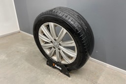 ruskea (beige) Volkswagen Touran 2017 kuva 11.