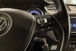 ruskea (beige) Volkswagen Touran 2017 kuva 20.