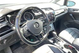 valkoinen Volkswagen Touran 2017 kuva 3.