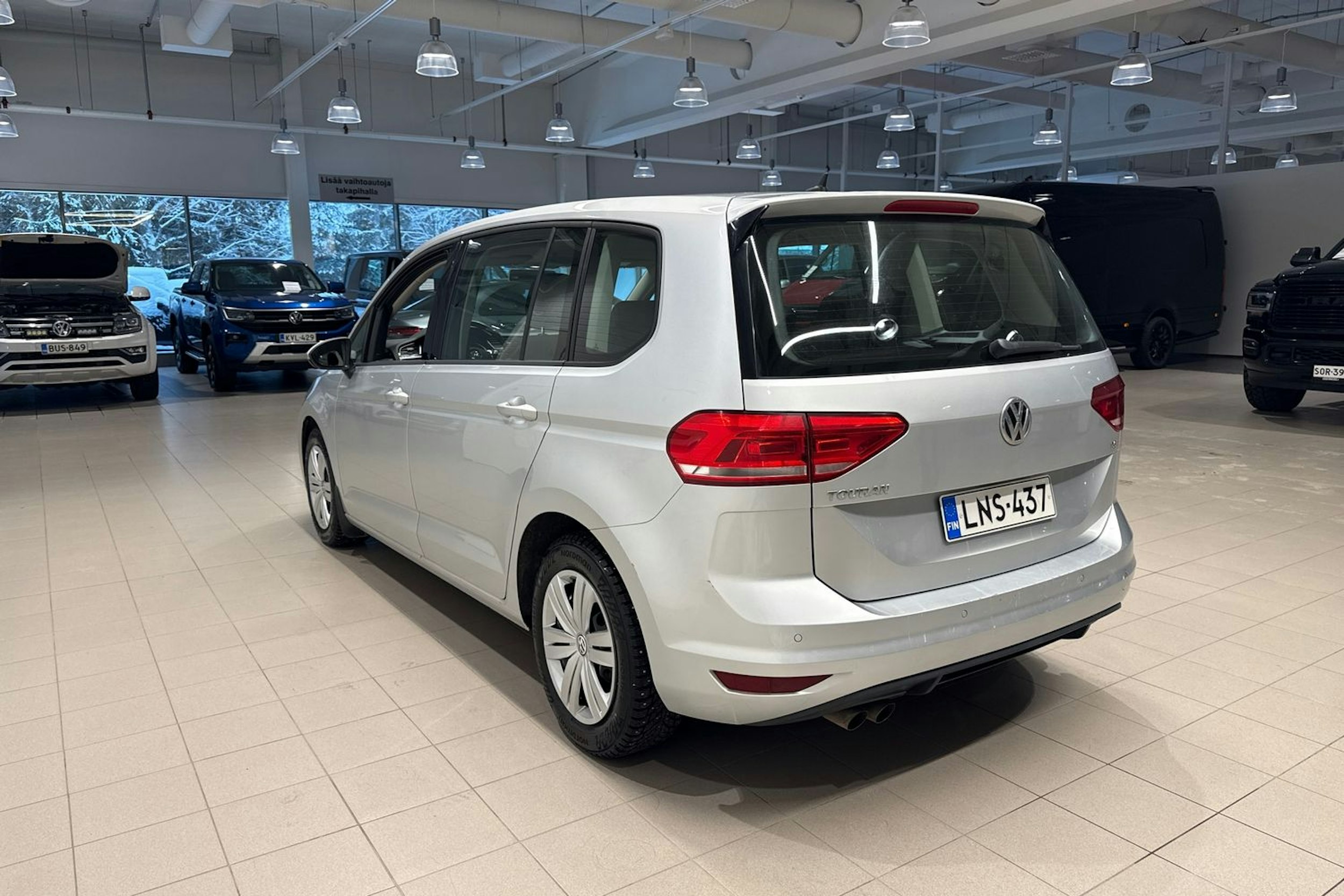 hopea Volkswagen Touran 2017 kuva 11.
