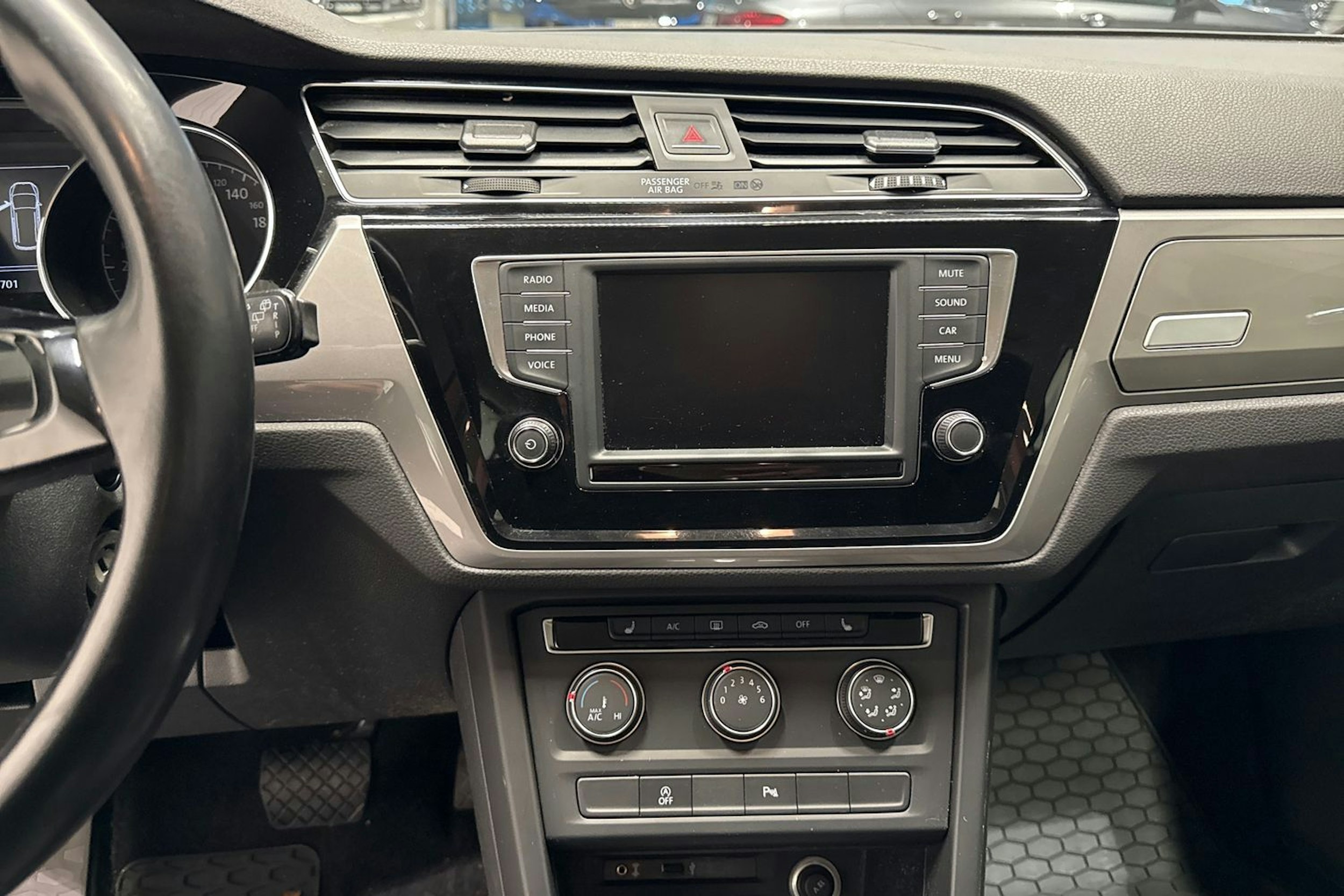 hopea Volkswagen Touran 2017 kuva 14.