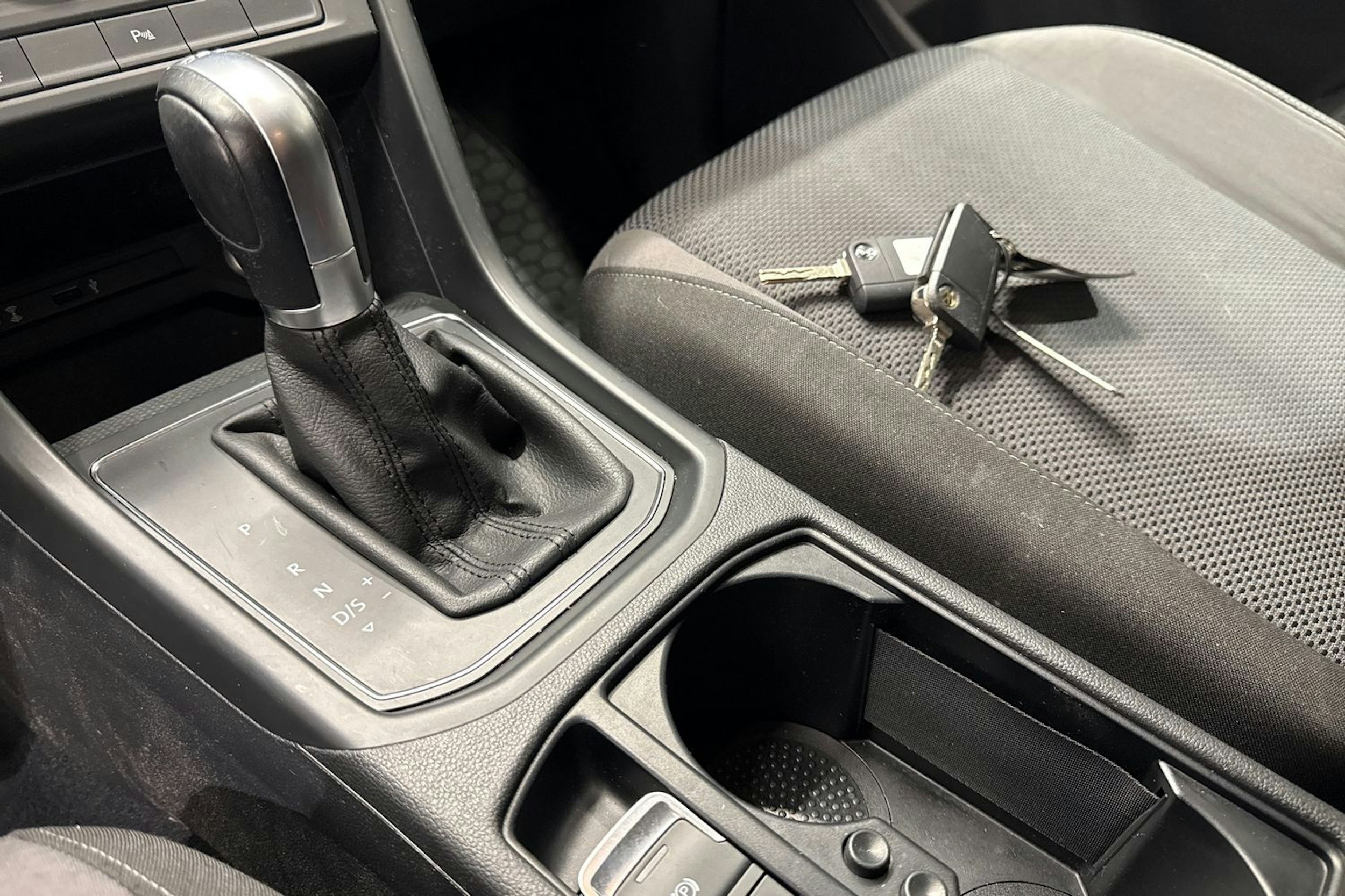 hopea Volkswagen Touran 2017 kuva 15.