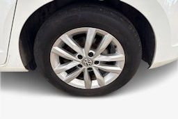 Valkoinen Volkswagen TOURAN 2017 kuva 11.