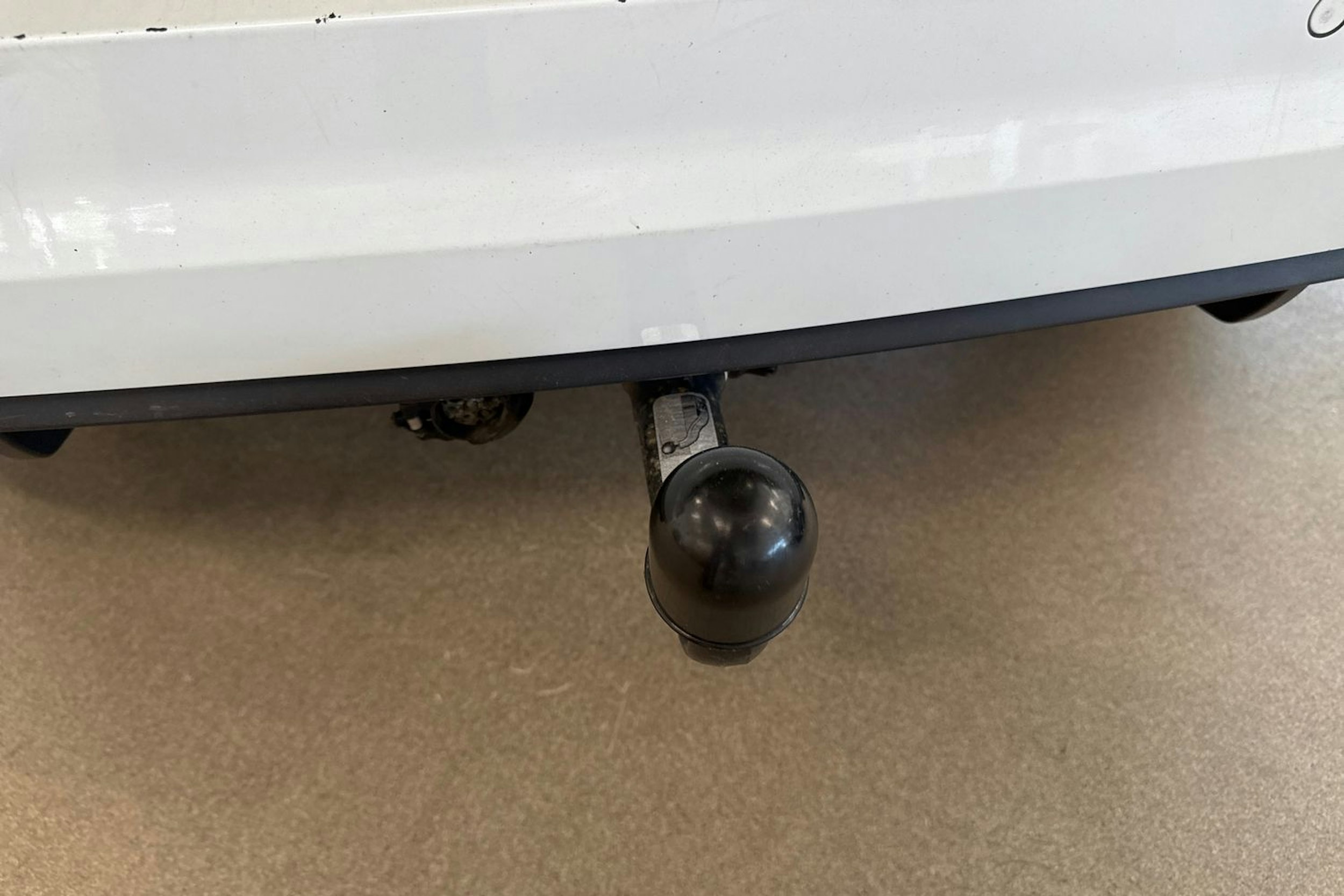 Valkoinen Volkswagen TOURAN 2017 kuva 28.