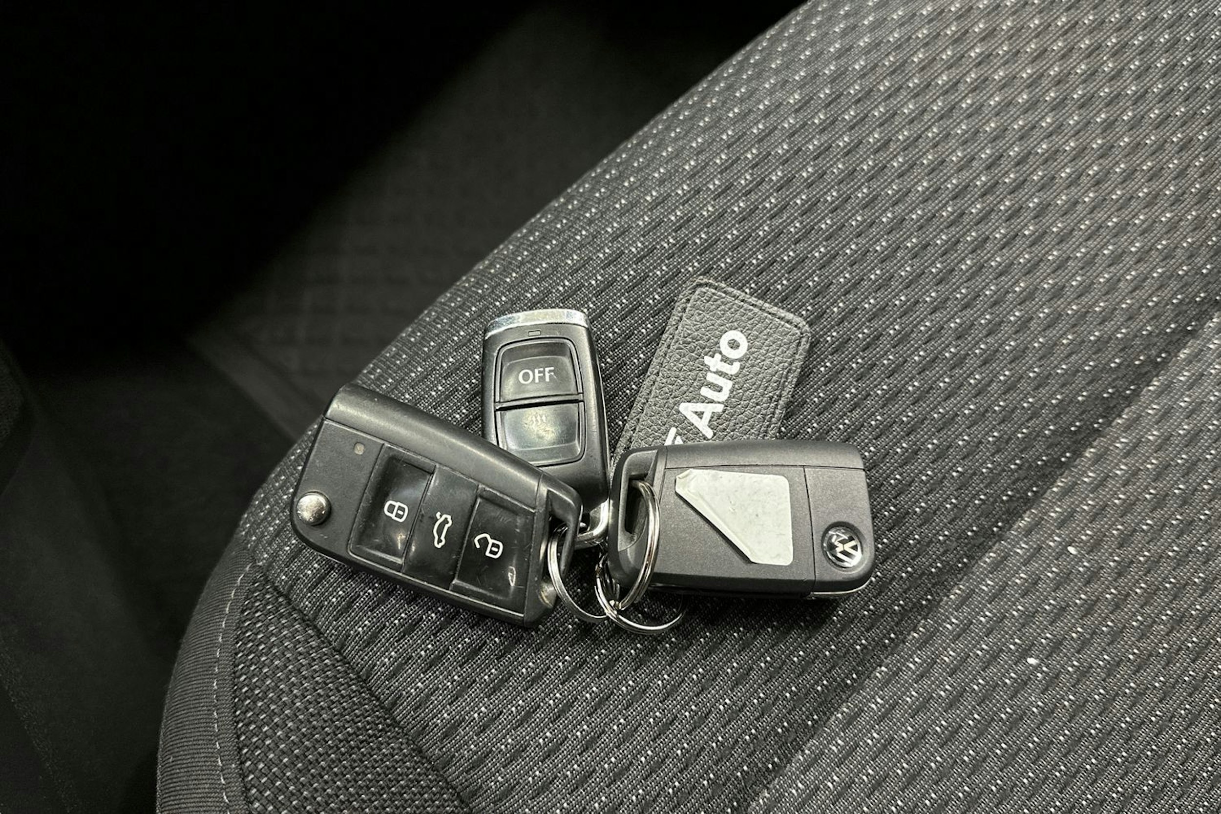 valkoinen Volkswagen Touran 2017 kuva 29.