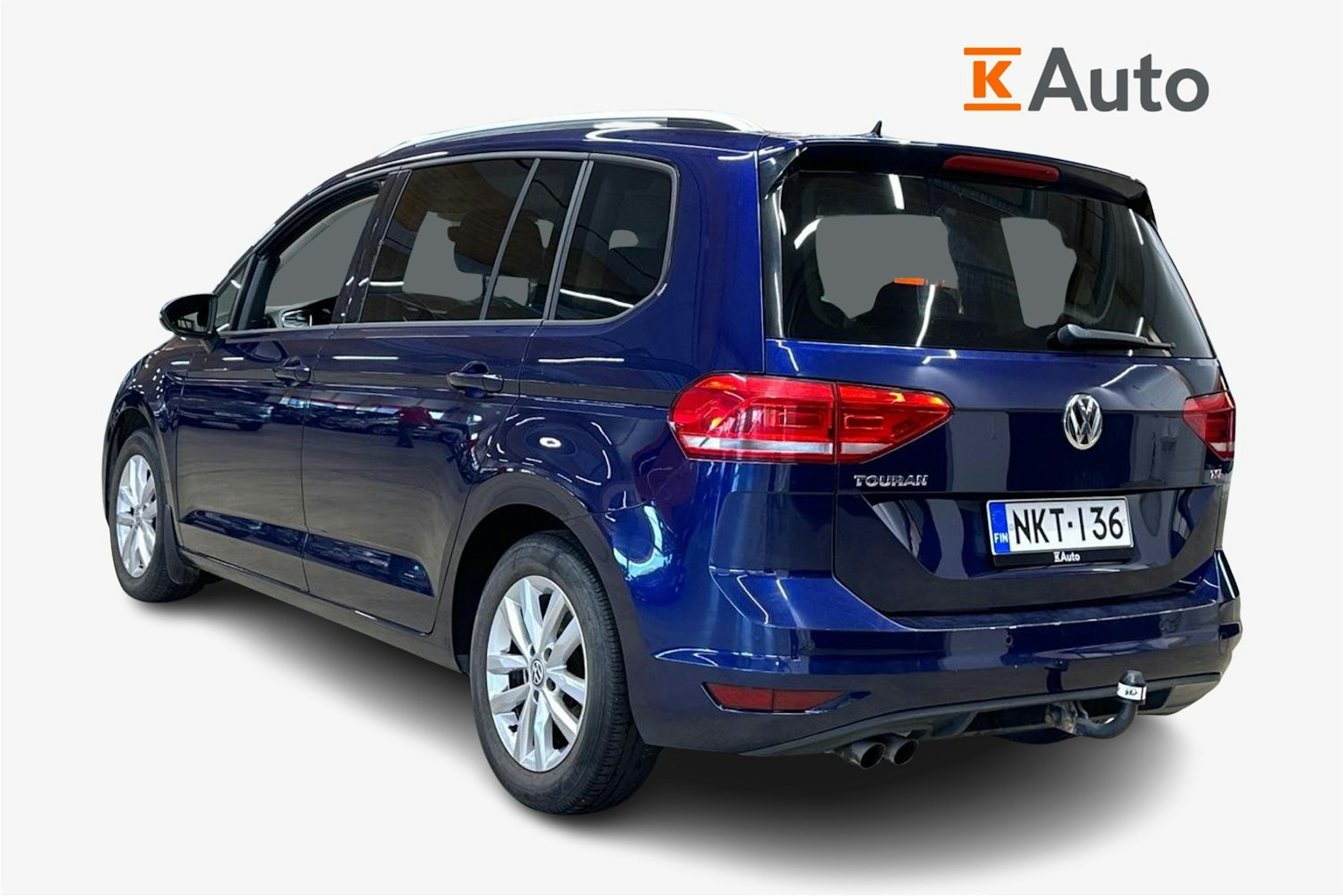 sininen Volkswagen Touran 2017 kuva 2.