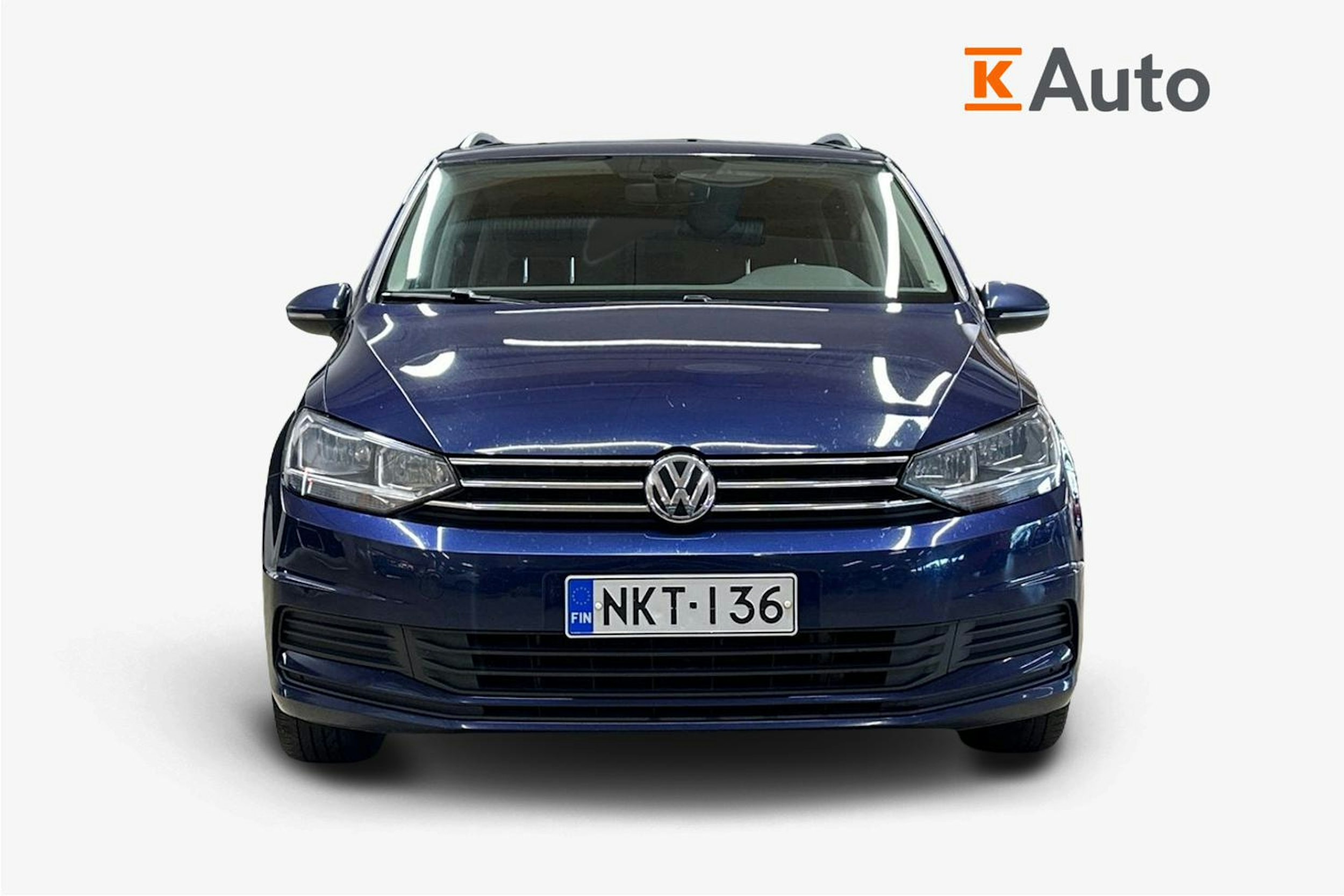 sininen Volkswagen Touran 2017 kuva 4.