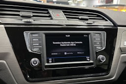 sininen Volkswagen Touran 2017 kuva 17.