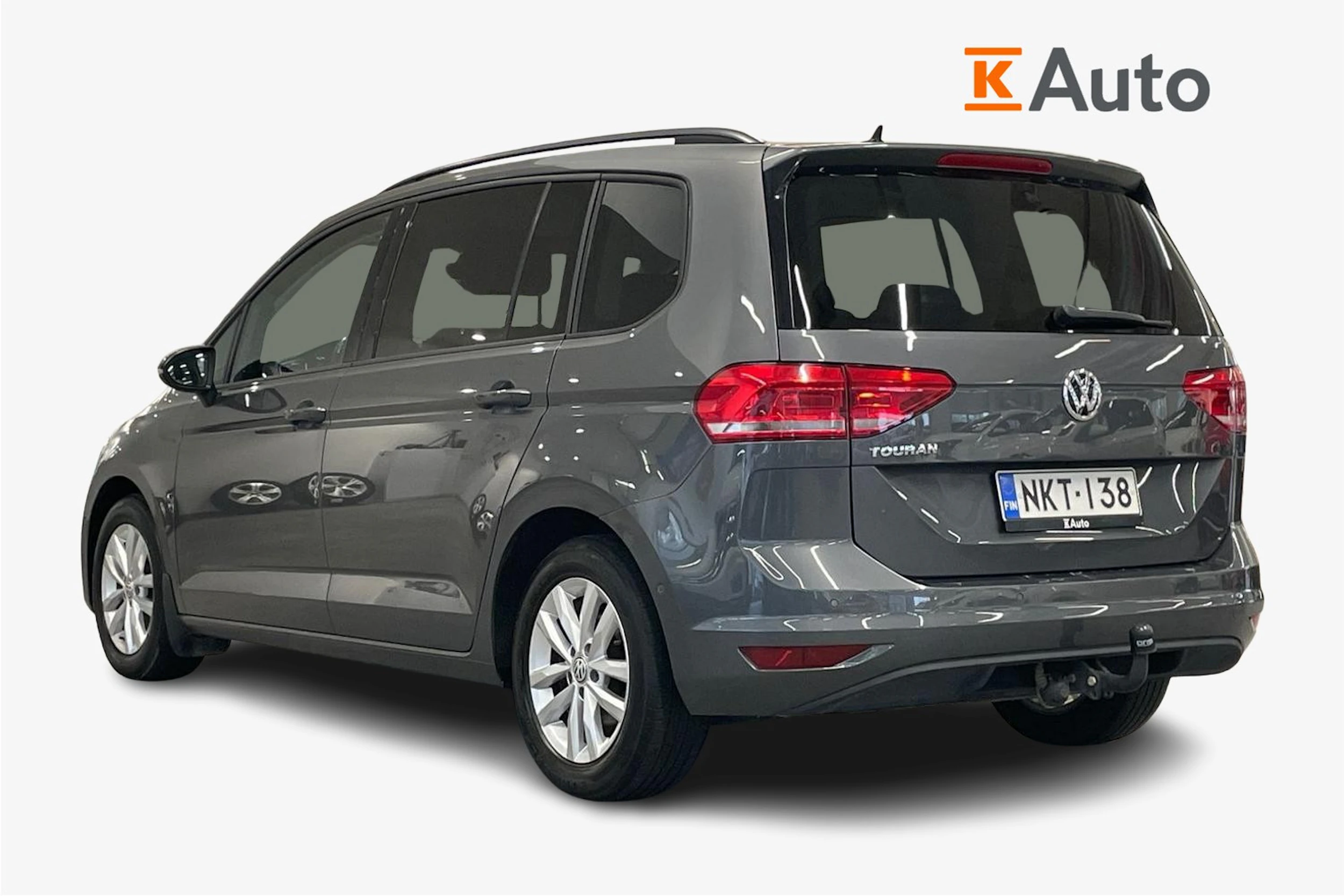 harmaa Volkswagen Touran 2017 kuva 2.