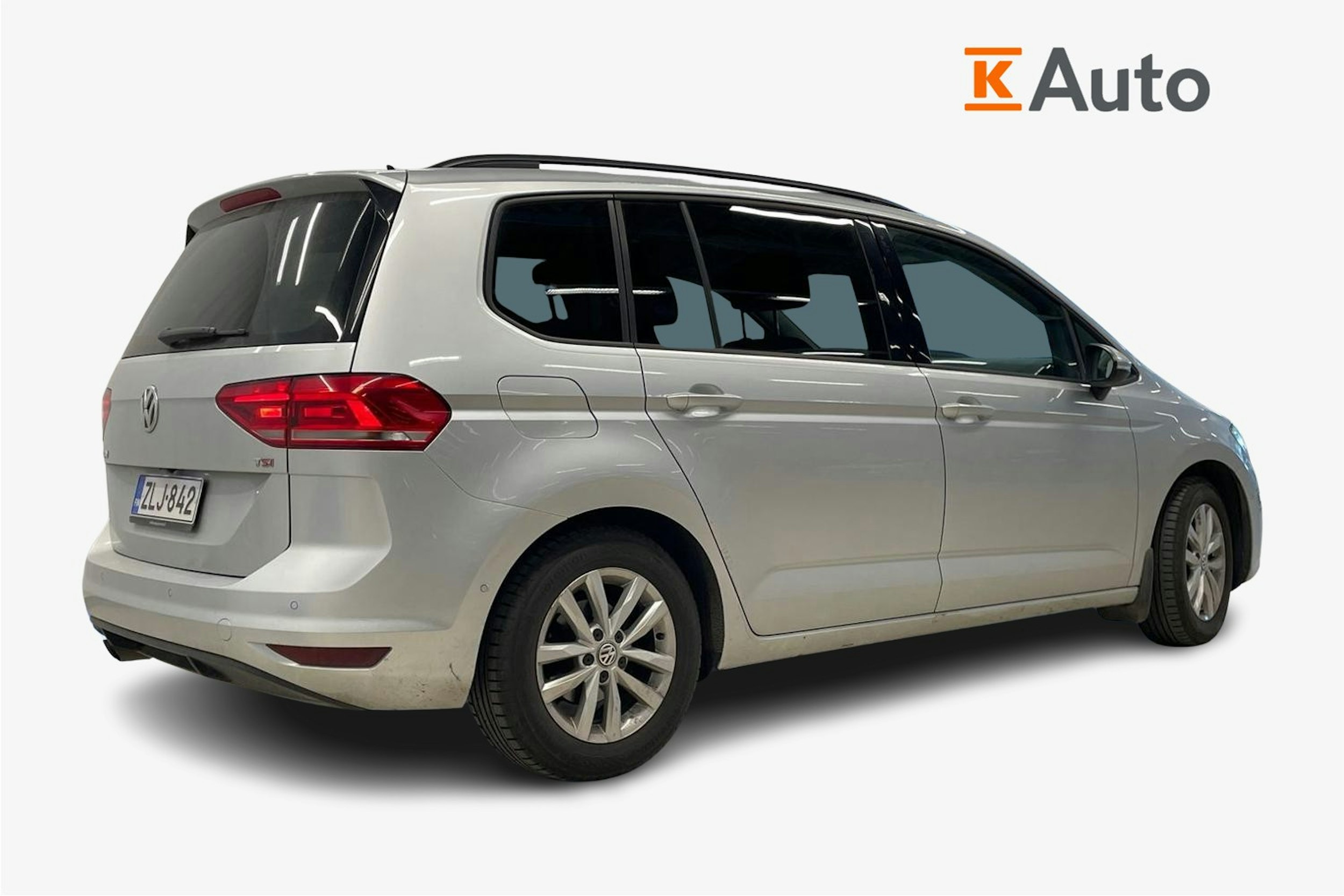 Hopea Volkswagen TOURAN 2017 kuva 2.