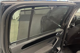 musta Volkswagen Touran 2017 kuva 24.