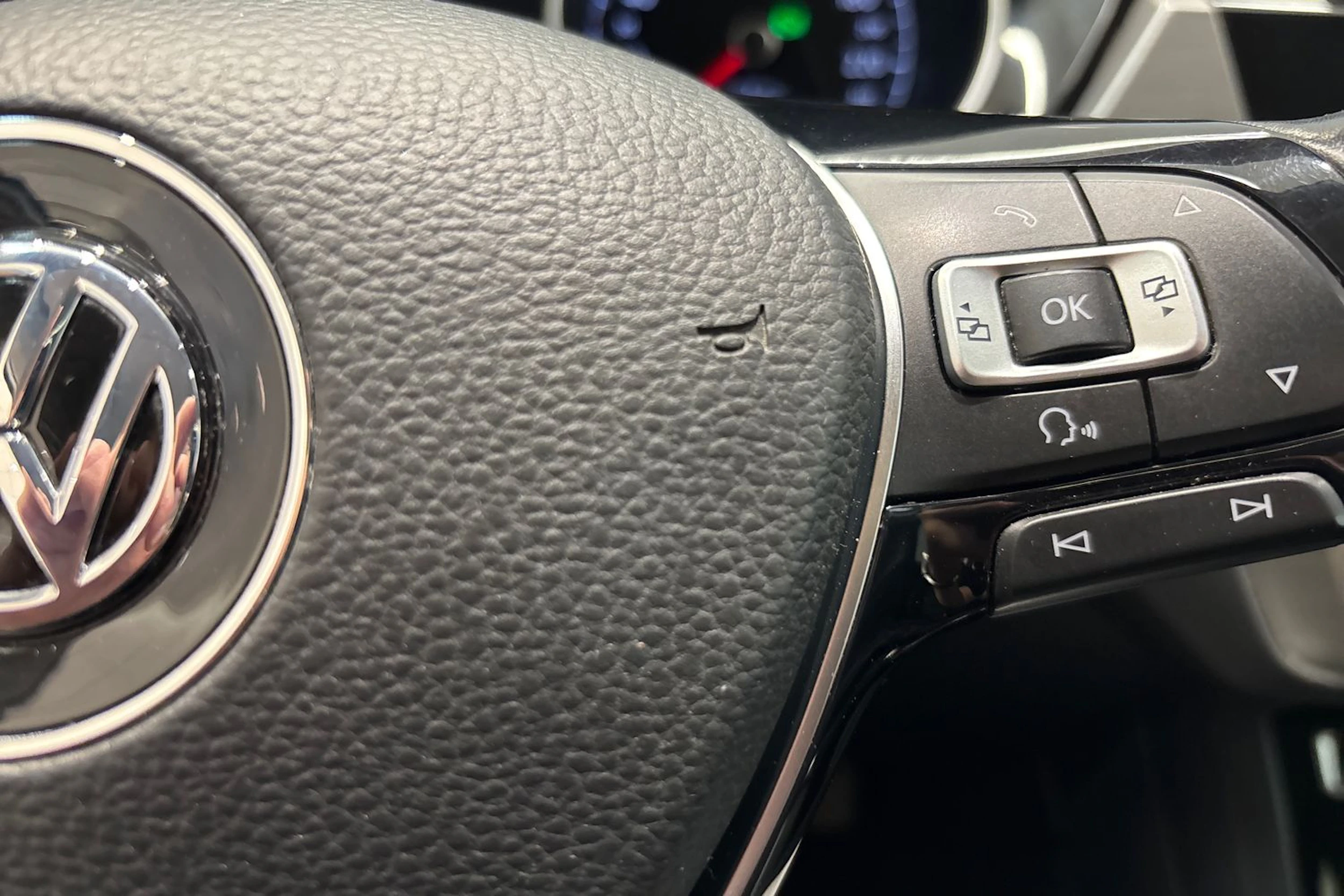 Valkoinen Volkswagen TOURAN 2018 kuva 19.