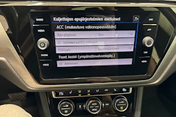 Valkoinen Volkswagen TOURAN 2018 kuva 24.