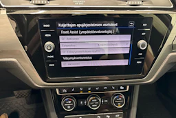 Valkoinen Volkswagen TOURAN 2018 kuva 25.