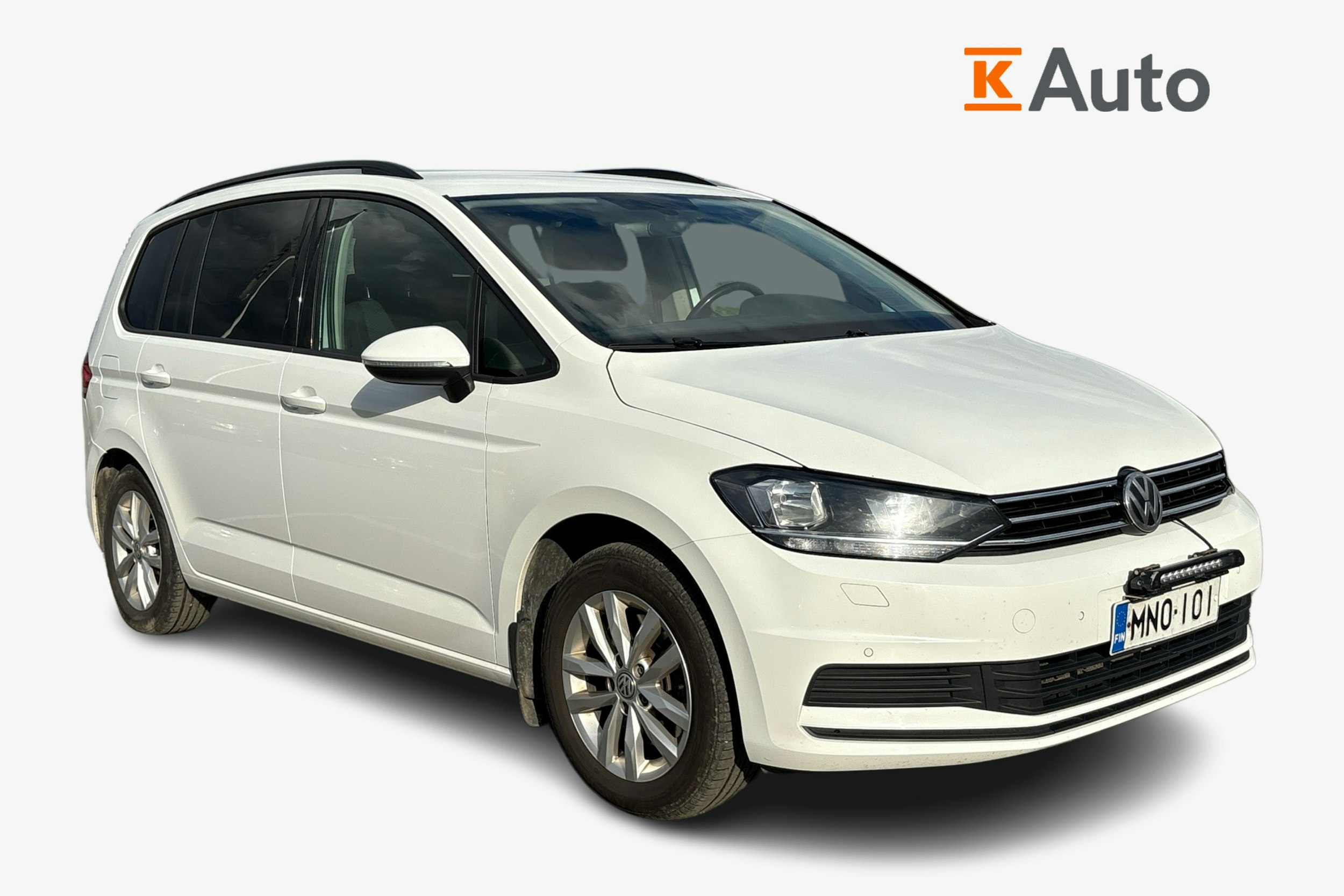 valkoinen Volkswagen Touran 2018 kuva 1.