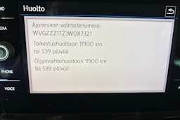 valkoinen Volkswagen Touran 2018 kuva 18.