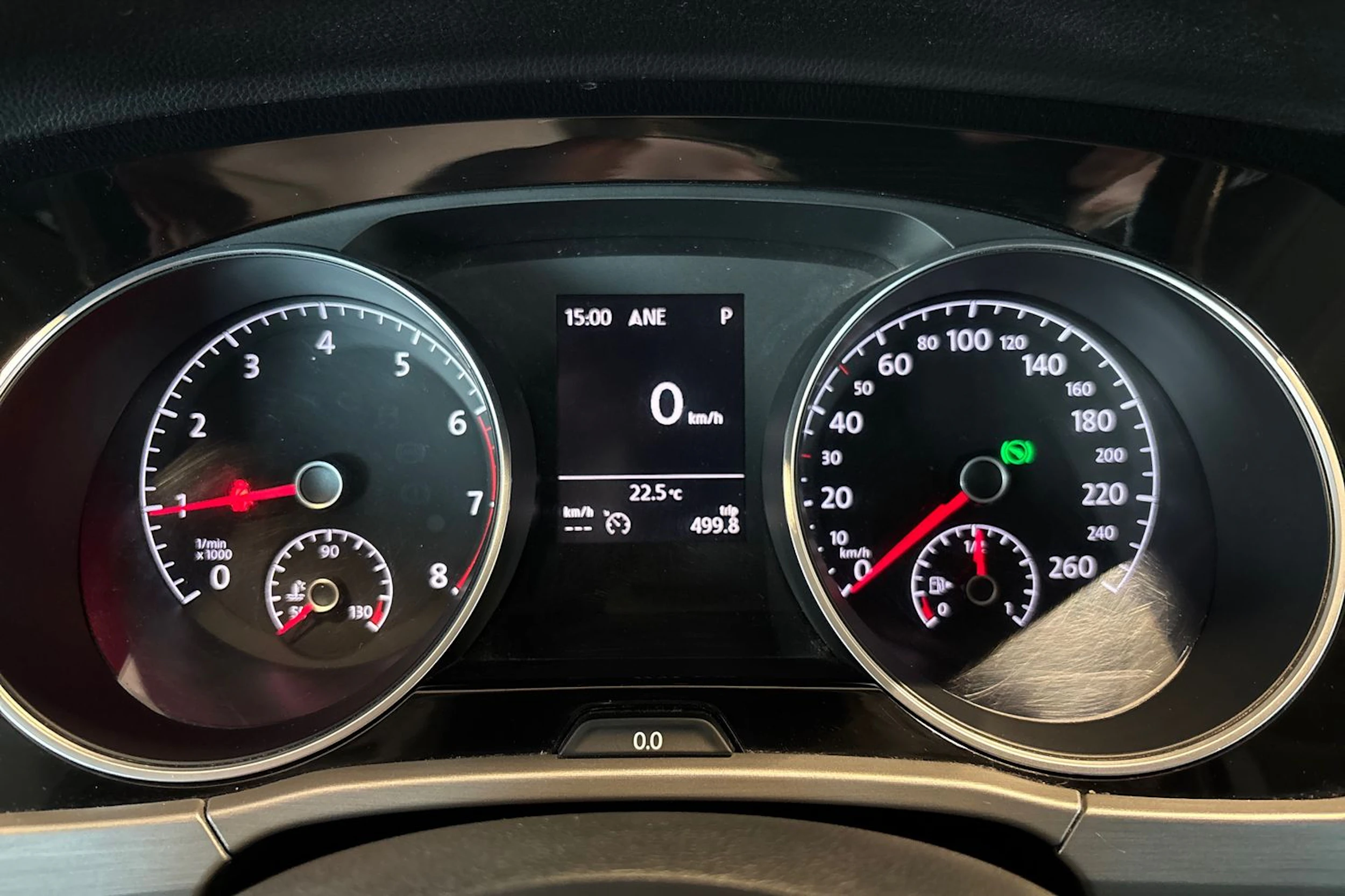 Valkoinen Volkswagen TOURAN 2019 kuva 12.