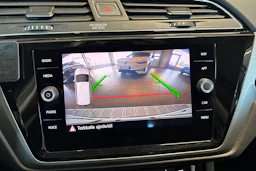 Valkoinen Volkswagen TOURAN 2019 kuva 13.
