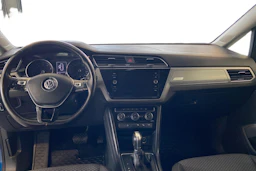 sininen Volkswagen Touran 2018 kuva 7.