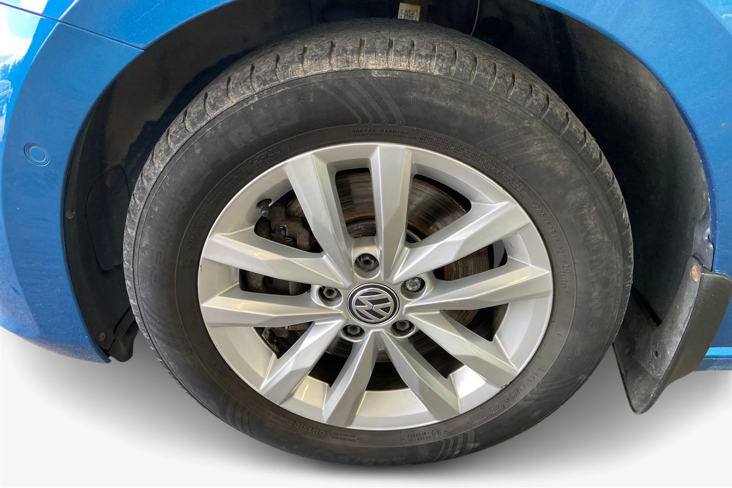 sininen Volkswagen Touran 2018 kuva 9.