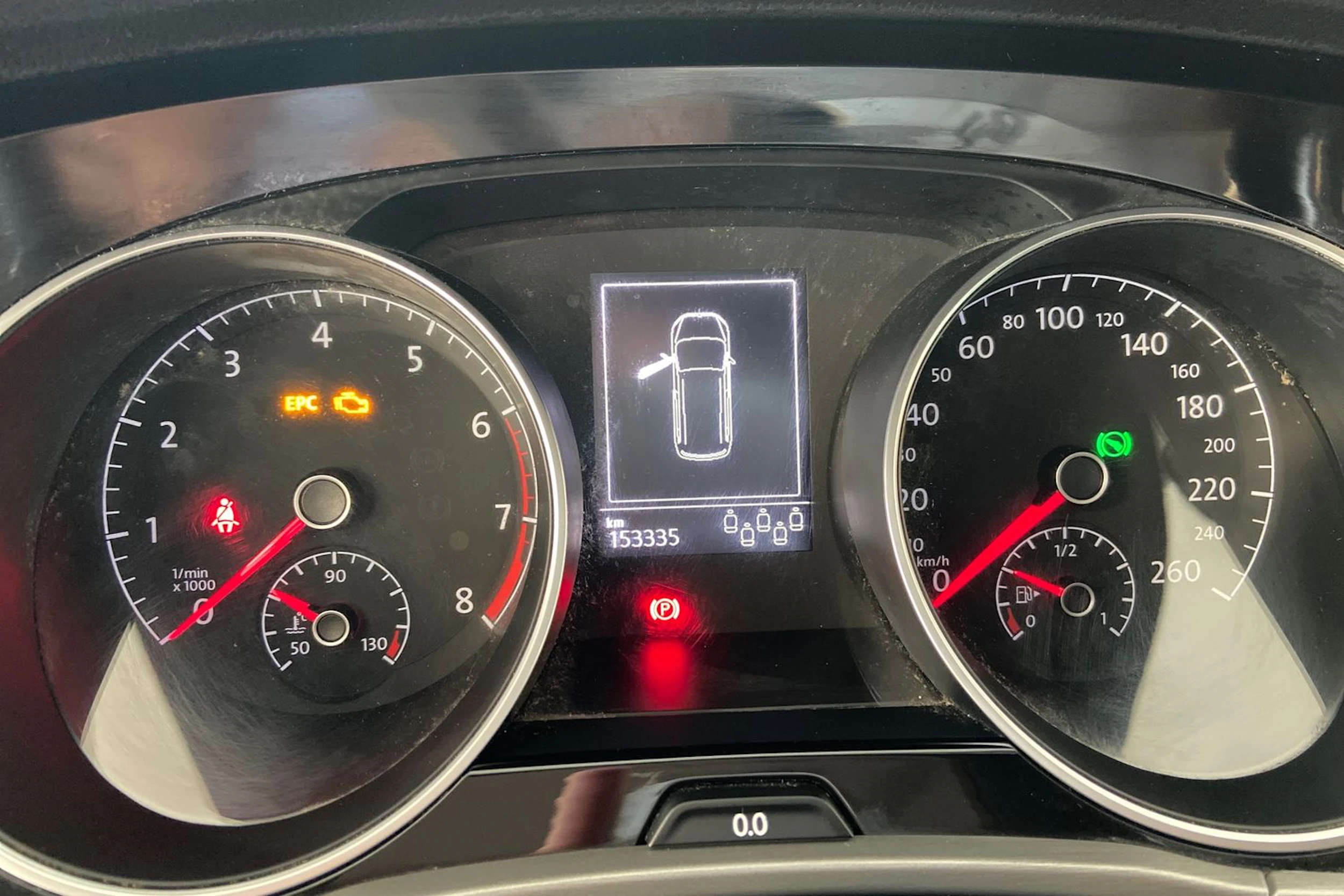 sininen Volkswagen Touran 2018 kuva 12.