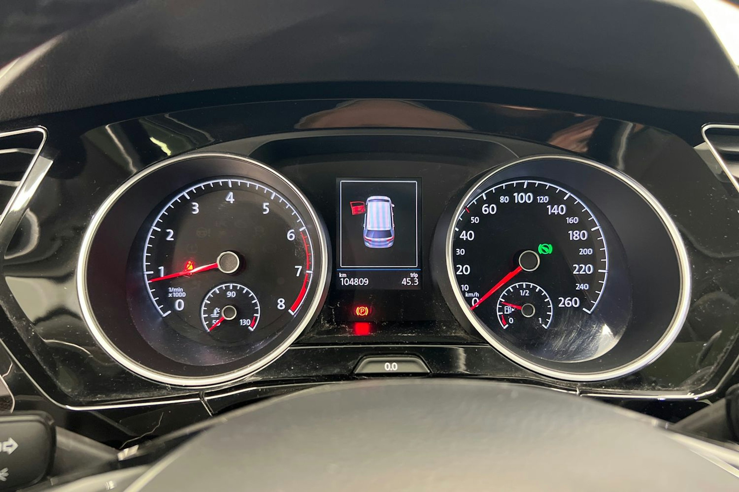 Sininen Volkswagen TOURAN 2018 kuva 21.