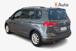 harmaa Volkswagen Touran 2018 kuva 2.