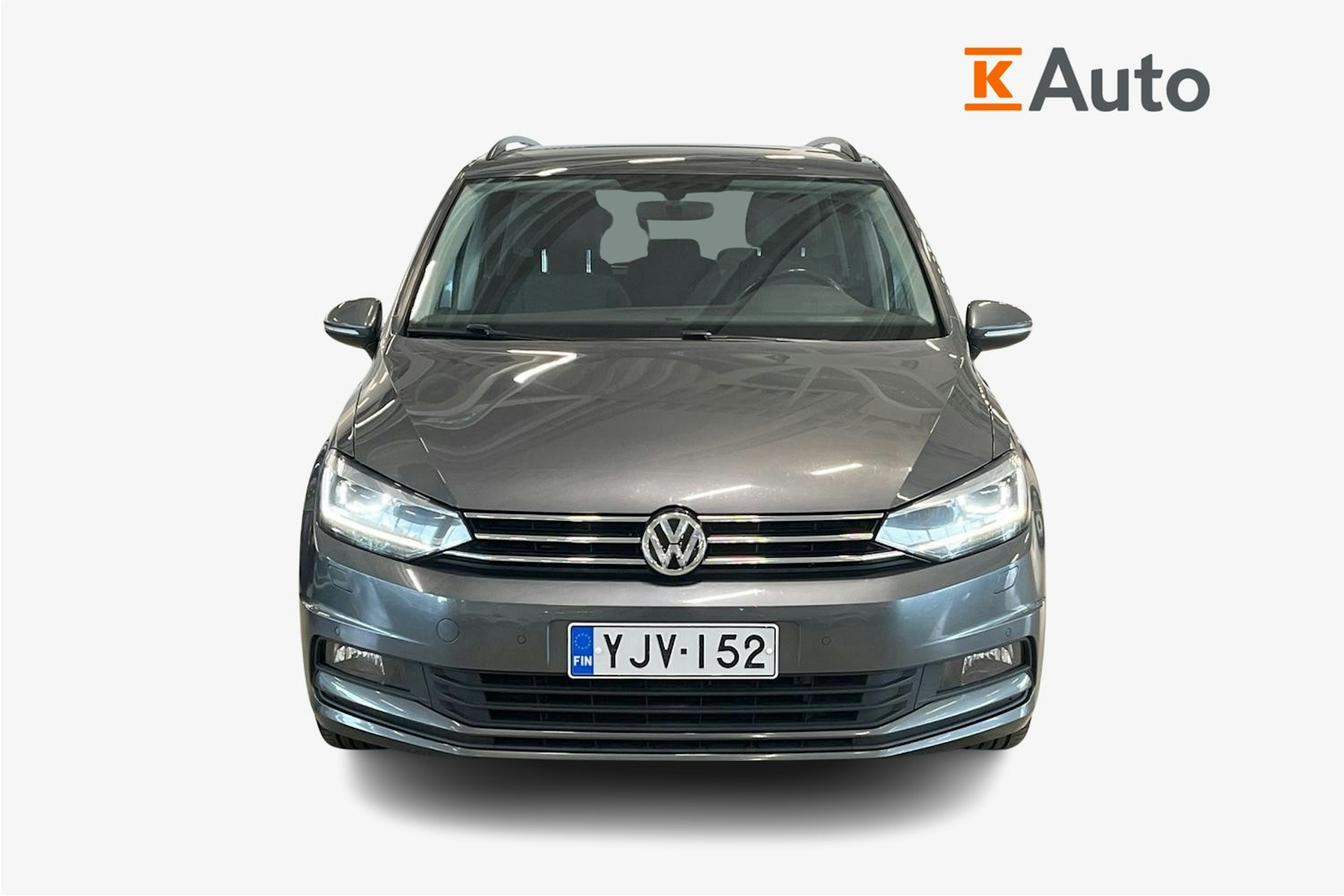 harmaa Volkswagen Touran 2018 kuva 5.