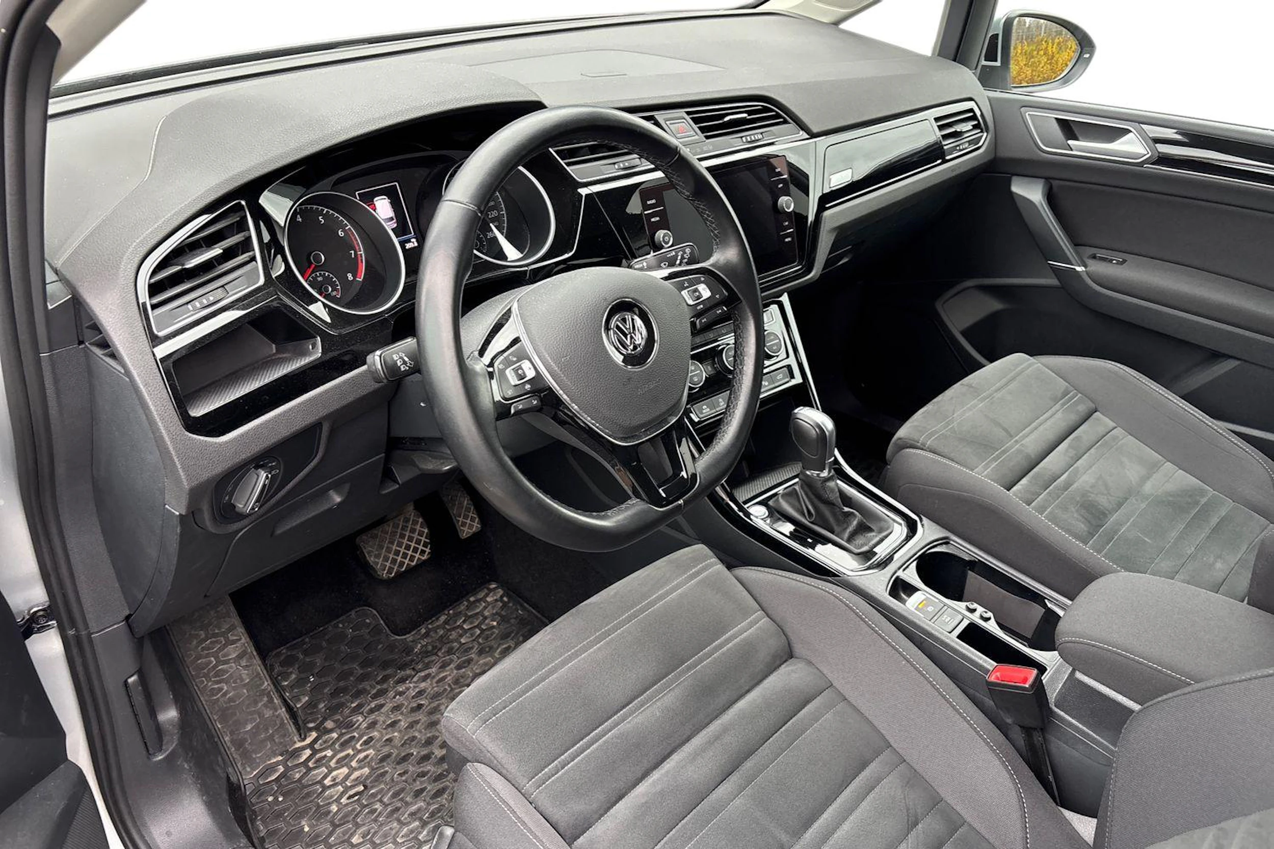 hopea Volkswagen Touran 2019 kuva 3.