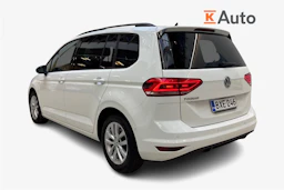 valkoinen Volkswagen Touran 2019 kuva 2.