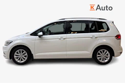 valkoinen Volkswagen Touran 2019 kuva 5.