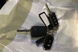 Ruskea (beige) Volkswagen TOURAN 2019 kuva 21.