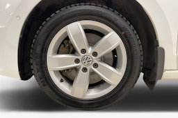 Valkoinen Volkswagen TOURAN 2019 kuva 11.