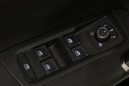 Valkoinen Volkswagen TOURAN 2019 kuva 14.