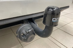 Valkoinen Volkswagen TOURAN 2019 kuva 24.